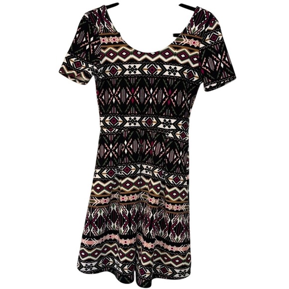 Alya Dresses & Skirts - Alya Tribal Print Fit & Flare Mini Dress, Size Small – Boho Festival Style